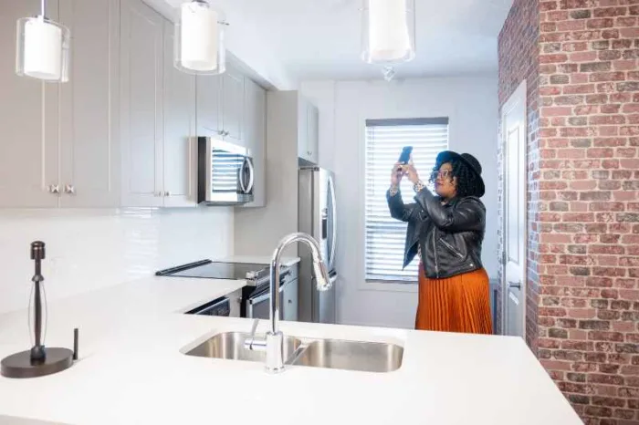 prospect uses Tour24 and ButterflyMX to take a self guided smart tour