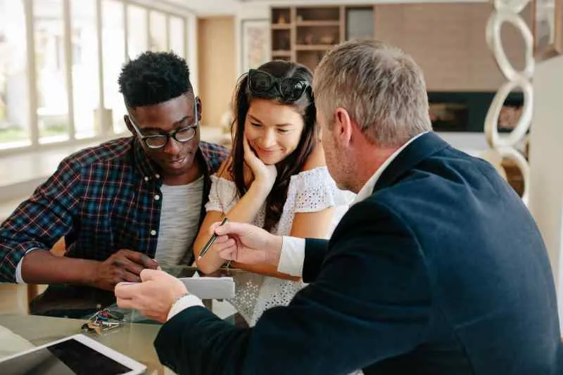 Lease Renewal Notice Guide + Free Lease Renewal Template