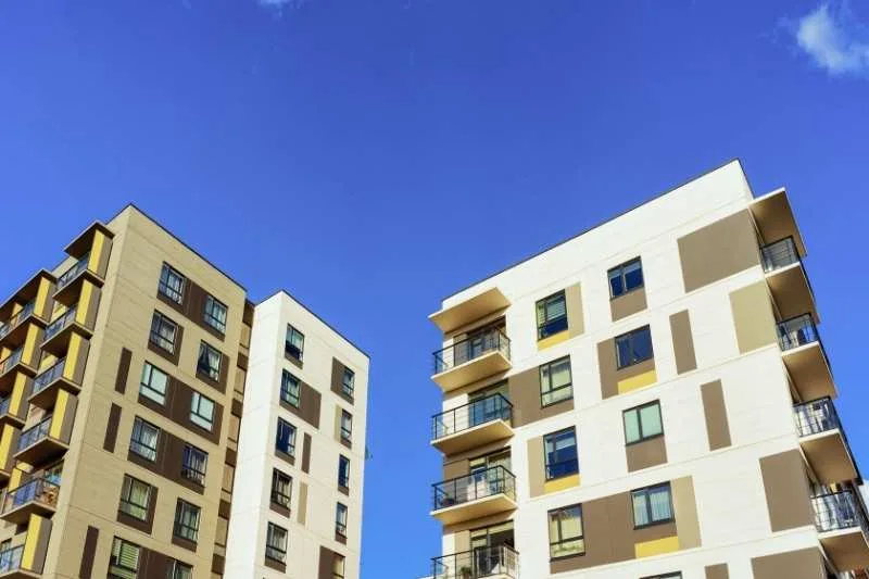 Intercom Dealer Guide: Picking the Best Dealer & Program